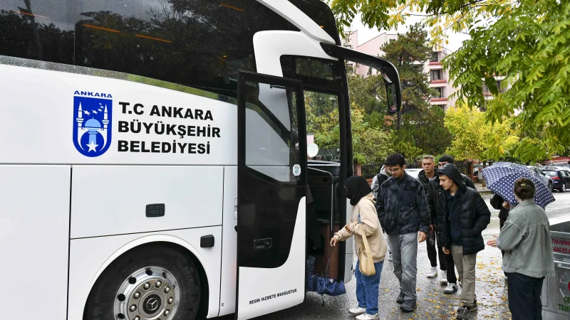 Ankara'da Üniversite Öğrencilerine Yönelik Panoramik Şehir Turu Düzenlendi