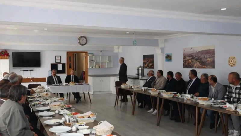 Avanos'ta 19 Ekim Muhtarlar Günü Dolayısıyla Program Düzenlendi