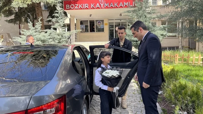 Bozkır'da 23 Nisan Coşkusu: Koltuğu Öğrenci Devraldı