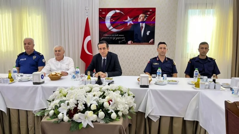 Bozyazı'da 19 Ekim Muhtarlar Günü Törenle Kutlandı