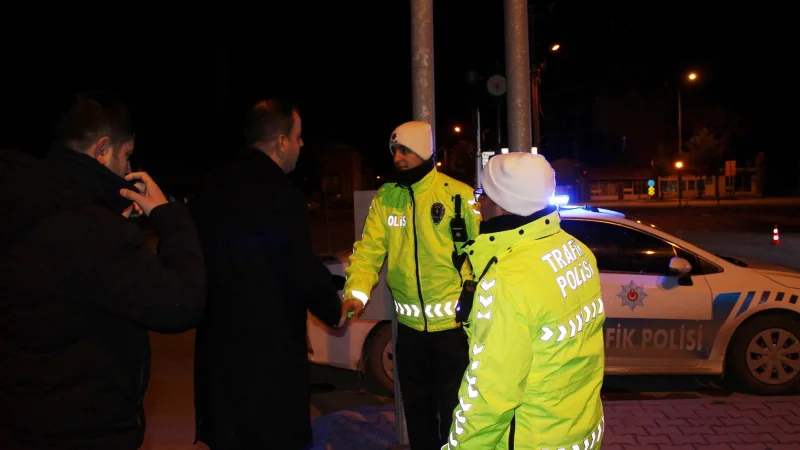 Çeltik Kaymakamı Doğan Can Kandemir Yılbaşı Tedbirlerini Denetledi