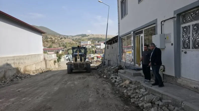 Çorum Bayat'ta Altyapı ve Sokak Sağlıklaştırma Çalışmaları Sürüyor
