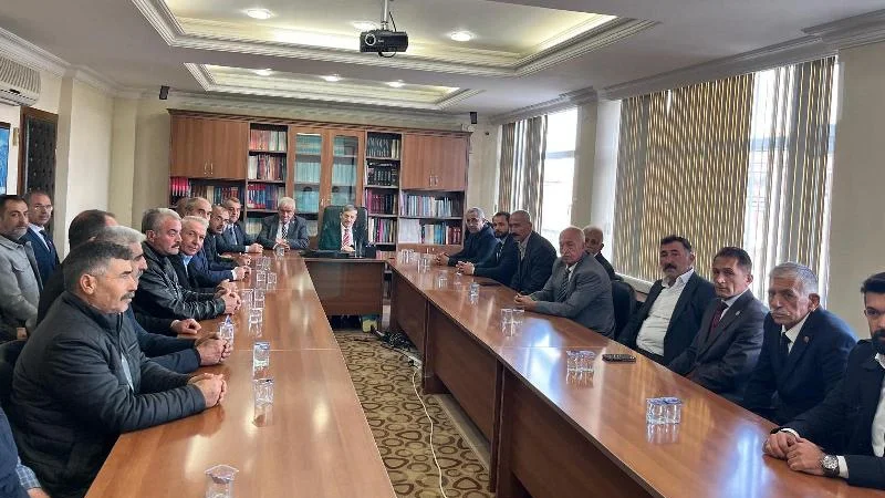 Elmadağ'da 19 Ekim Muhtarlar Günü Dolayısıyla Program Düzenlendi