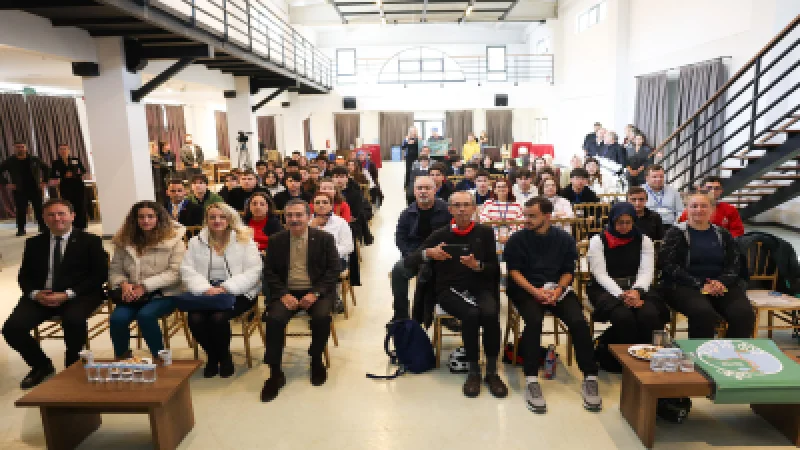 Eskişehir'de Tepebaşı İklim Haftası Başladı: Gençler Manifestoda Buluştu