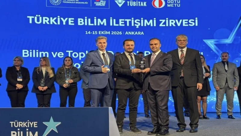 İstanbul'daki Bilim ve Sanat Merkezleri TÜBİTAK'tan İki Ödülle Döndü