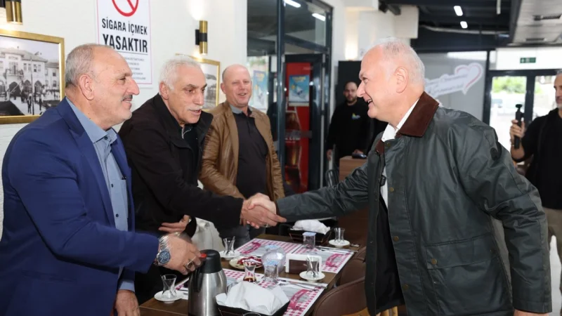 Karamürsel’de 19 Ekim Muhtarlar Günü Dolayısıyla Kahvaltı Programı Düzenlendi