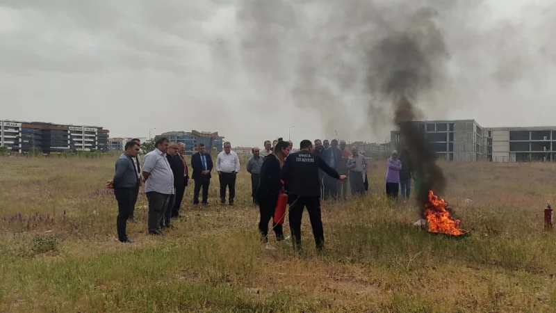 Karatay Hükümet Konağı Personeline Yangın Tatbikatı ve Eğitim Verildi