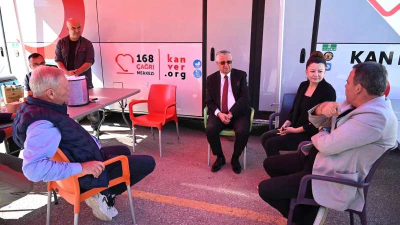 Kemer Belediyesi Personelinden Türk Kızılay'a Kan Bağışı Desteği
