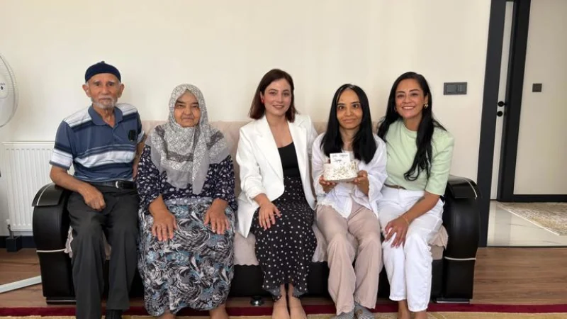 Kırıkkale'de Özel Gereksinimli Zeynep Bakçepınar'ın Doğum Günü Kutlandı
