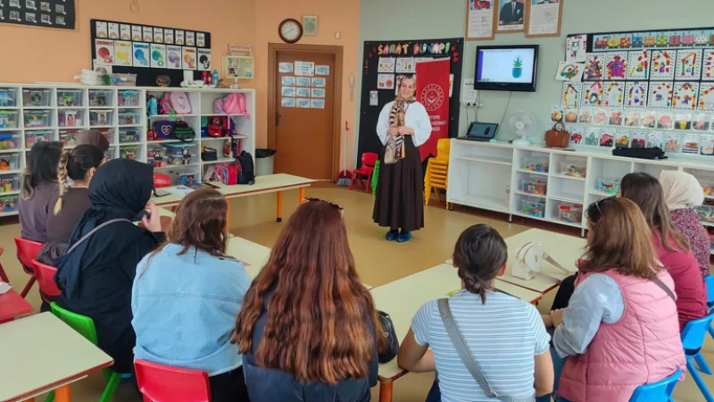 Kocaeli'de Velilere Bağımlılıkla Mücadele ve Otizm Eğitimi