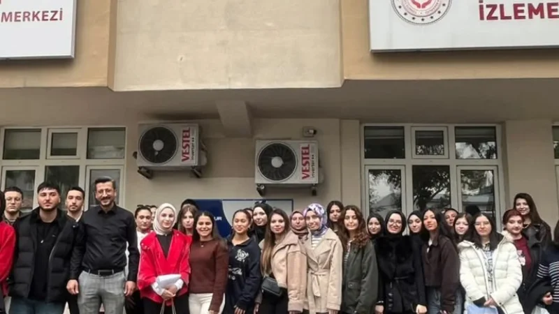 Konya'da Sosyal Hizmet Öğrencilerine Şiddetle Mücadele Eğitimi Verildi