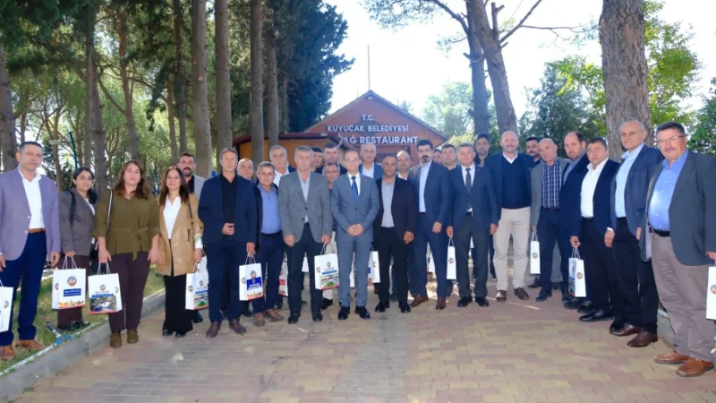 Kuyucak'ta 19 Ekim Muhtarlar Günü Dolayısıyla Kahvaltı Programı Düzenlendi