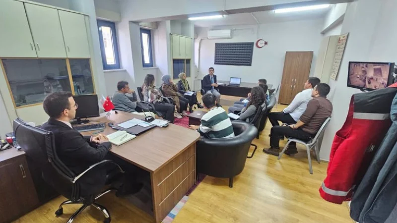 Manisa'da Sosyal Hizmet Personeline SORİ Eğitimi