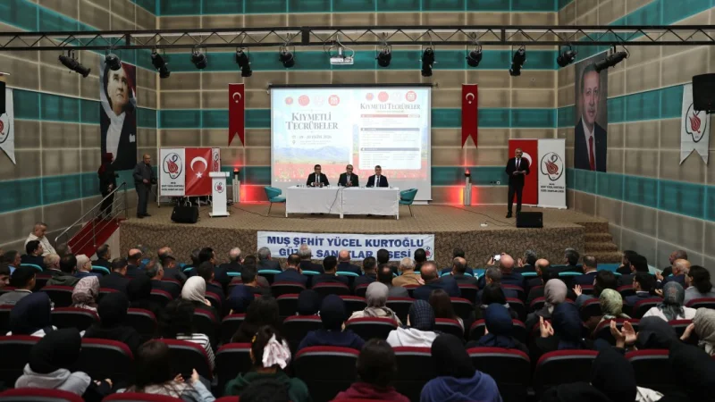 Muş'ta 12. Sınıf Öğrencileri 'Kıymetli Tecrübeler' Programında Uzmanlarla Buluştu