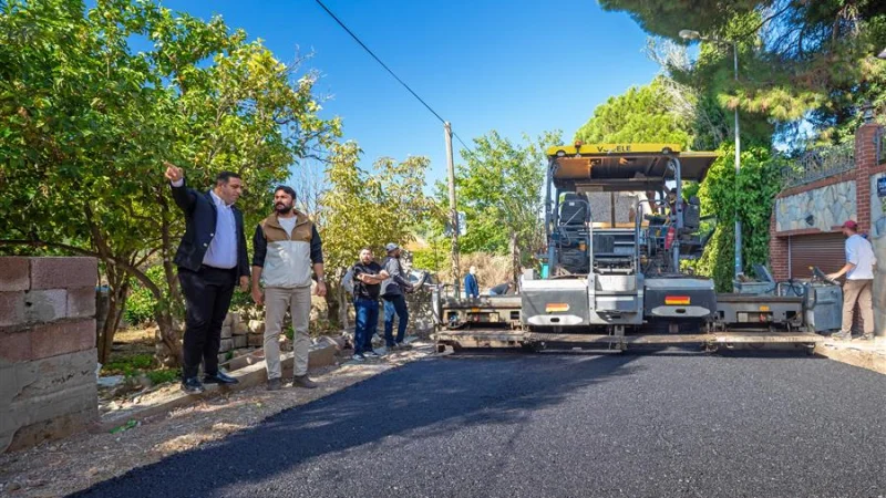 Narlıdere'de Asfalt Seferberliği: Limanreis Mahallesi'nde Çalışmalar Sürüyor