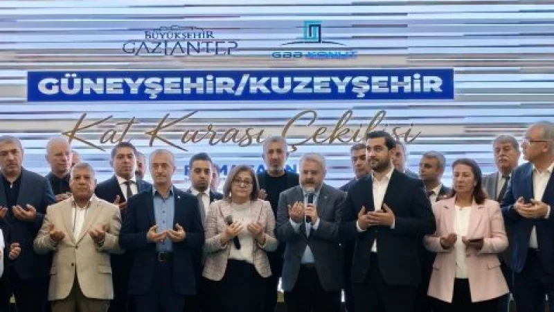 Oğuzeli Belediyesi'nden Muhtarlara Bilgisayar Desteği