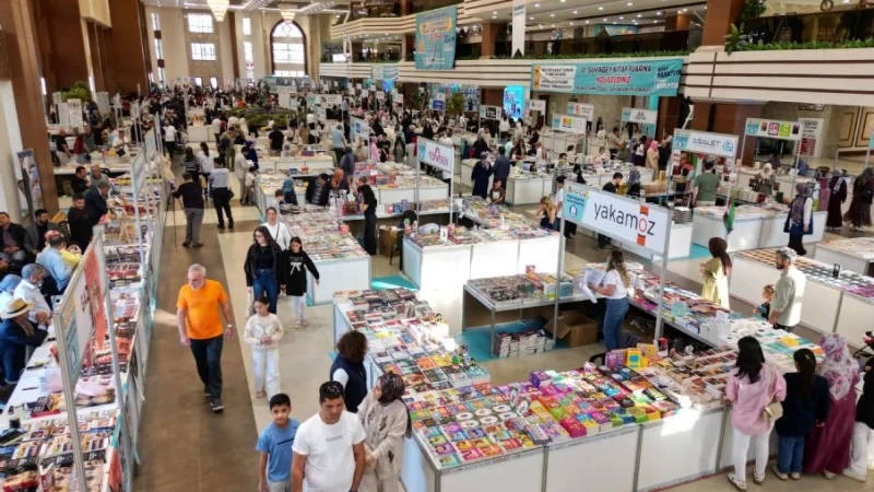Şahinbey'de 10. Kitap Fuarı'na Yoğun İlgi