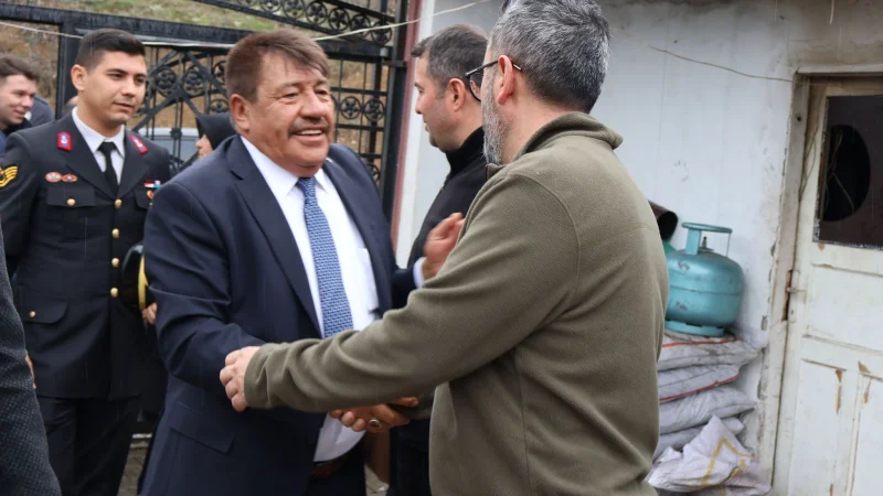 Saraykent'te protokol bayramda şehit aileleri ve gazileri yalnız bırakmadı