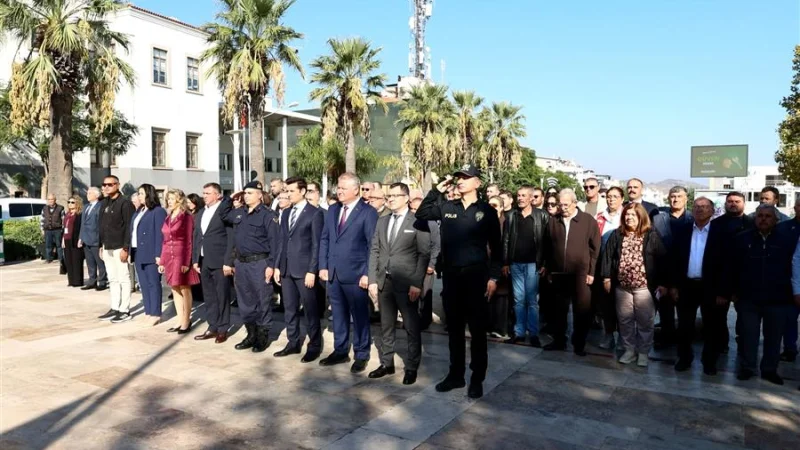 Urla'da 19 Ekim Muhtarlar Günü Dolayısıyla Tören Düzenlendi