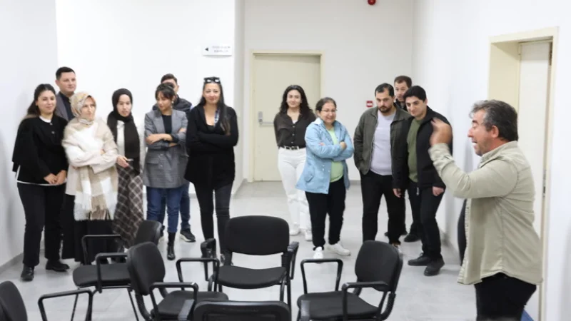 Uşak'ta Aile ve Sosyal Hizmetler Personeline Psikososyal Destek Eğitimi