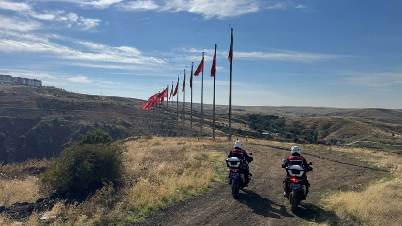 Yozgat'ta Motosikletli Jandarma Timlerinden Asayiş ve Denetim Faaliyeti