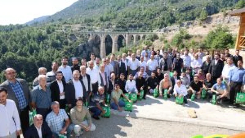 Adana Karaisalı'da Varda Köprüsü'nde Camiler ve Din Görevlileri Haftası Etkinliği