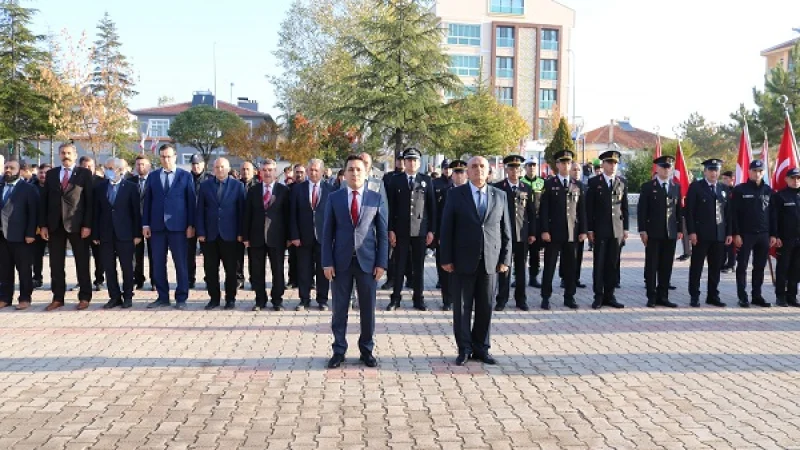 Afyonkarahisar'ın İhsaniye İlçesinde 10 Kasım Atatürk'ü Anma Programı Düzenlendi