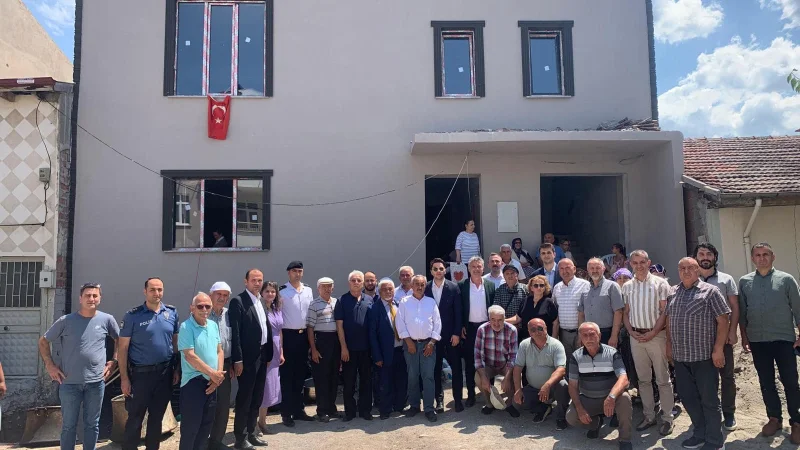 Almus'ta Toplumsal Dayanışma Programı: Aşure ve Kurban Lokması Dağıtıldı