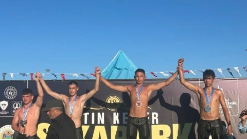 Altınovalı Güreşçiler Kocaeli'nden Derecelerle Döndü