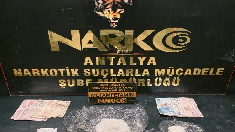 Antalya'da Narkotik Operasyonları: Bir Haftada Tonlarca Uyuşturucu Ele Geçirildi