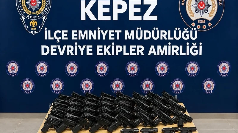 Antalya'da Silah Ticareti Operasyonu: Çok Sayıda El Yapımı Tabanca Ele Geçirildi