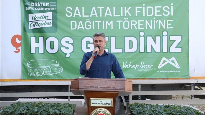 Aydıncık'ta Çiftçilere Salatalık Fidesi ve Güneş Paneli Desteği