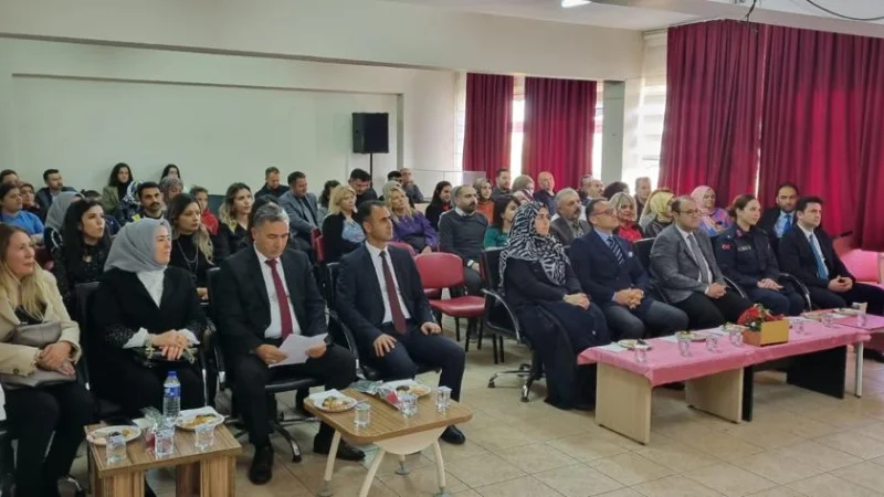 Bahşılı'da 24 Kasım Öğretmenler Günü Törenle Kutlandı