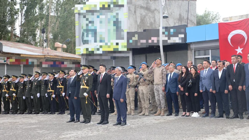 Başkale'de 30 Ağustos Zafer Bayramı'nın 104. Yıl Dönümü Törenlerle Kutlandı
