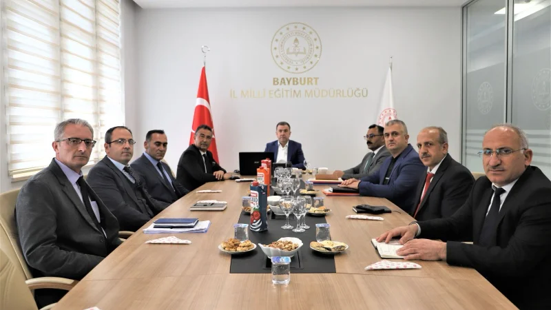 Bayburt Valisi Mustafa Eldivan'dan İl Milli Eğitim Müdürlüğü'ne Denetim Ziyareti