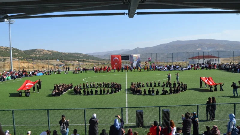 Çekerek'te Cumhuriyet'in 100. Yılı Coşkuyla Kutlandı