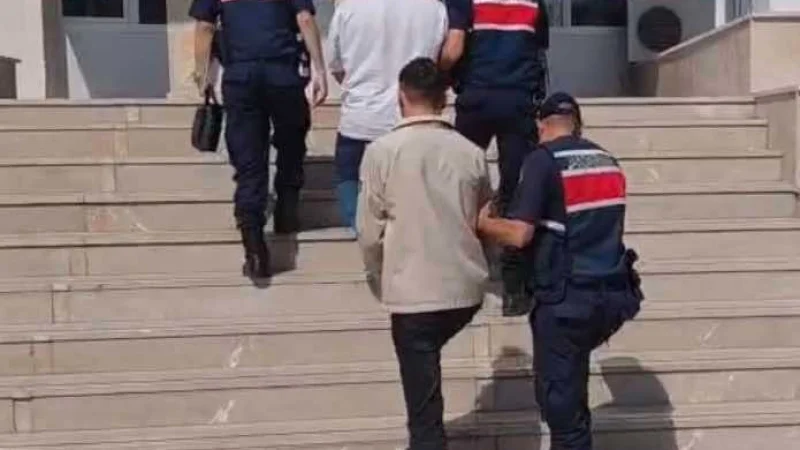 Denizli'de Jandarma'dan 'Nitelikli Dolandırıcılık' Operasyonu: 2 Tutuklama