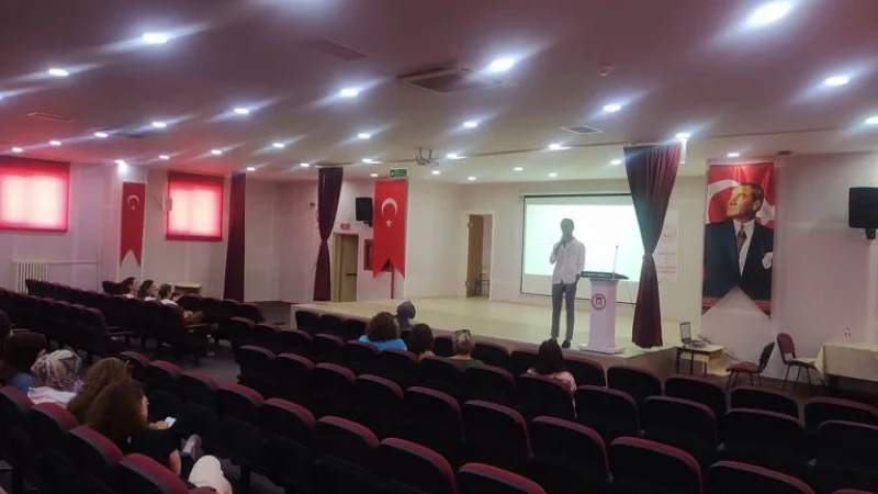 Denizli'de Öğretmenlere Yönelik Şiddetle Mücadele ve Kadının Güçlendirilmesi Eğitimi