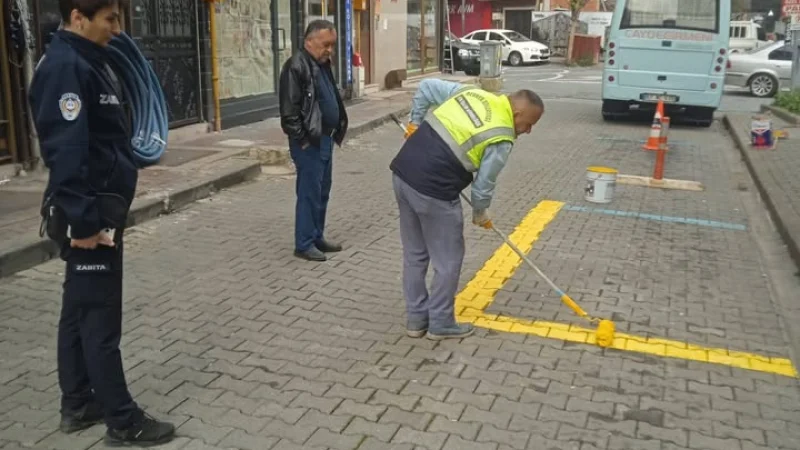 Devrek'te Güvenli Ulaşım İçin Yol ve Çizgi Çalışmaları Sürüyor