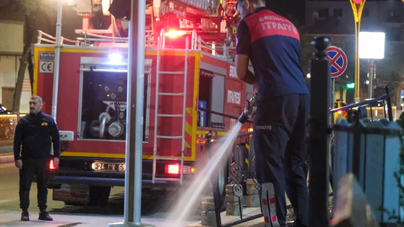 Erzincan'da Gece Yarısı Kapsamlı Temizlik Çalışması