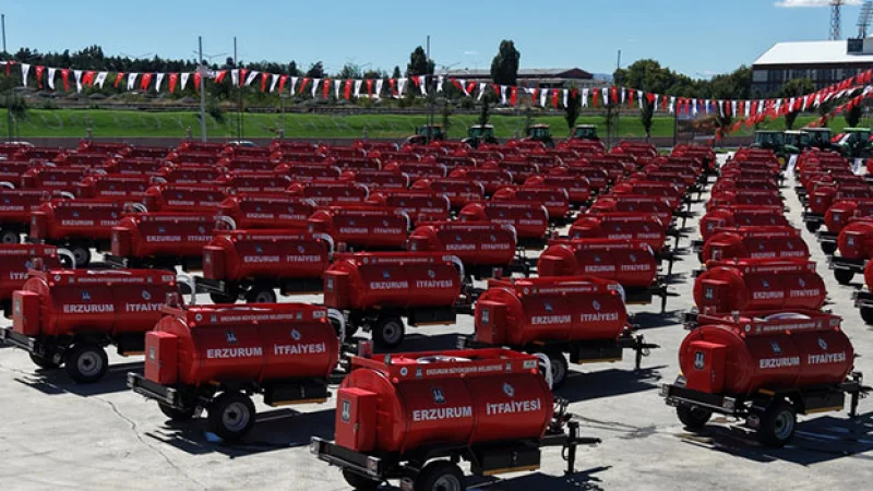 Erzurum'da Olası Yangınlara Karşı Muhtarlara 150 Tanker Teslim Edildi