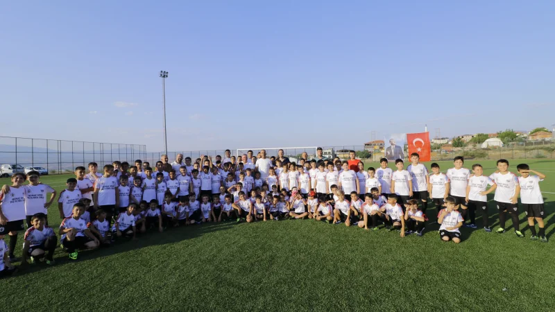 Honaz'da Yaz Futbol Okulu'nda 3. Dönem Heyecanı Başladı