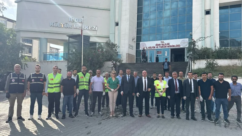 Iğdır'da 'Benim Şehrim, Benim Evim' projesi ile temizlik seferberliği