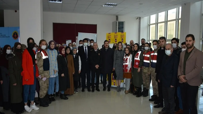 Iğdır'da KADES Seferberliği: "KADES Yüklenmemiş Cep Telefonu Kalmayacak"