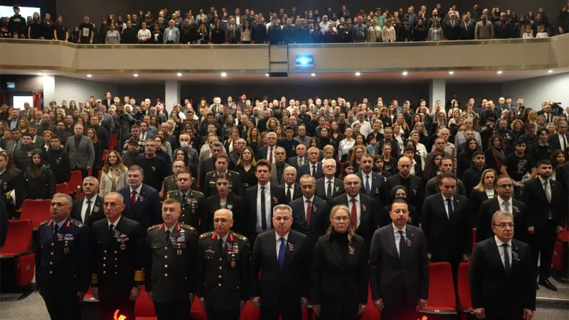 İzmir'de 10 Kasım: Gazi Mustafa Kemal Atatürk Saygı ve Minnetle Anıldı