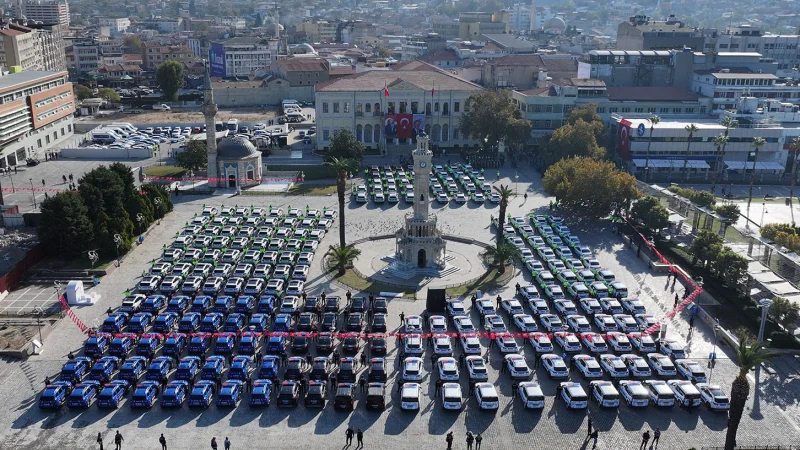 İzmir'de Güvenlik Güçlerine 988 Yeni Araç Takviyesi