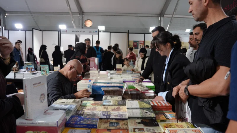 Kahramanmaraş’ta Kitap Fuarı Farklı Kuşakları Aynı Çatı Altında Buluşturuyor