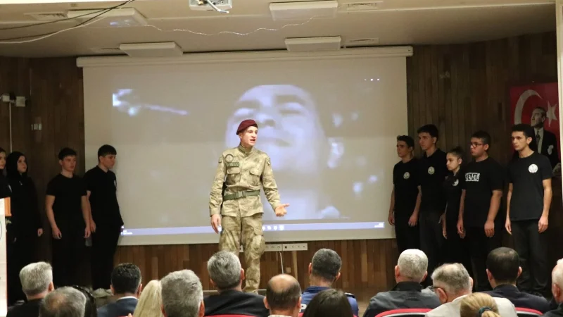 Karabağlar'da 15 Temmuz Demokrasi ve Milli Birlik Günü Anma Programı Düzenlendi