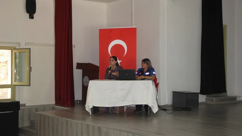 Karaburun'da Afet Müdahale Planı Eğitimi Düzenlendi