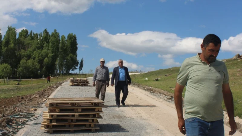 Karaçoban Belediyesi'nden Kopal Mahallesi'nde Parke Taşı Çalışması